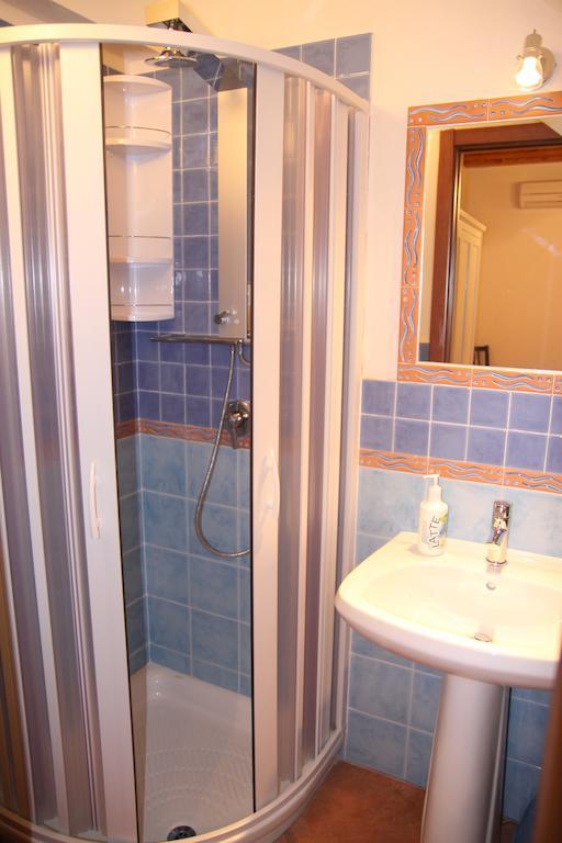 La Finestra Sotto La Rocca Apartment Cefalu Ruang foto